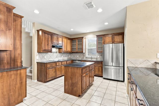 1304 Timberline Drive, Mckinney, TX 75072