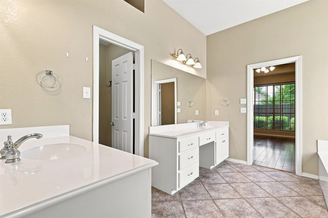 1304 Timberline Drive, Mckinney, TX 75072