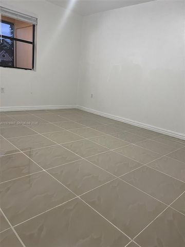 15581 SW 104th Ter 224, Miami, FL 33196