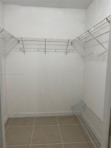 15581 SW 104th Ter 224, Miami, FL 33196