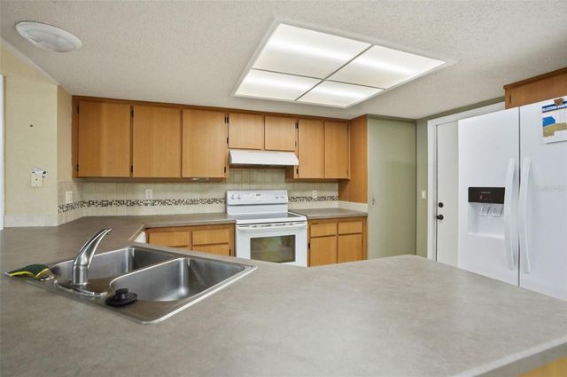 136 WATERFALL DRIVE, Spring Hill, FL 34608