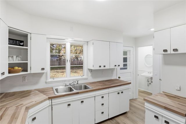 119 Oakridge Drive, Irondequoit, NY 14617