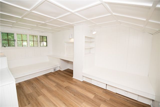 119 Oakridge Drive, Irondequoit, NY 14617