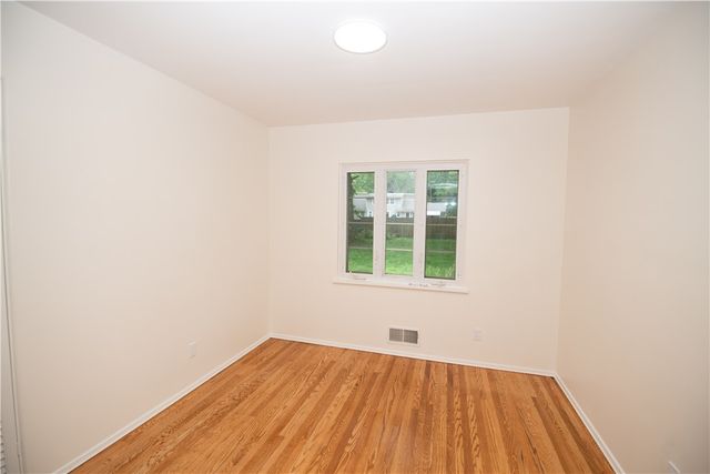 119 Oakridge Drive, Irondequoit, NY 14617