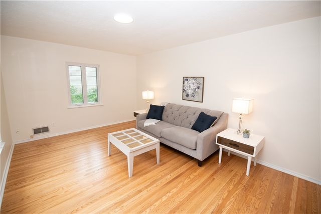 119 Oakridge Drive, Irondequoit, NY 14617