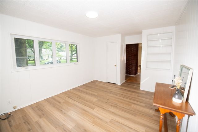 119 Oakridge Drive, Irondequoit, NY 14617