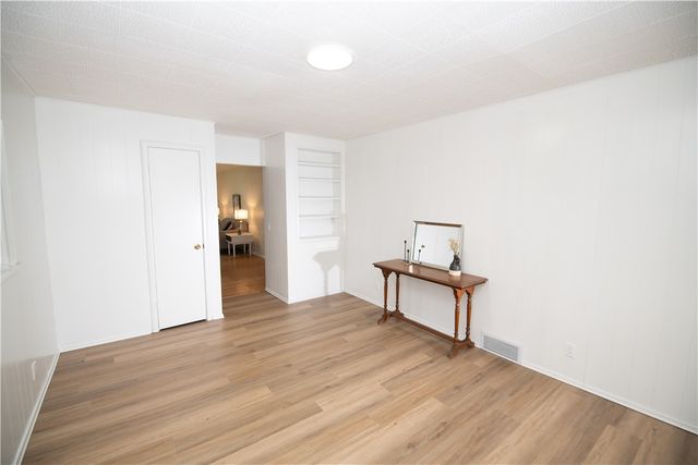 119 Oakridge Drive, Irondequoit, NY 14617