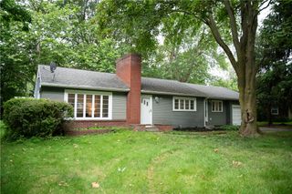 119 Oakridge Drive, Irondequoit, NY 14617