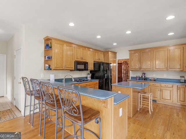 1302 Chester Place, Mcdonough, GA 30252