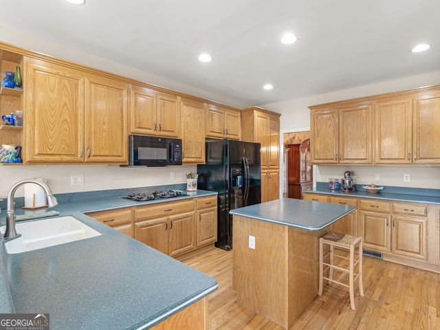 1302 Chester Place, Mcdonough, GA 30252