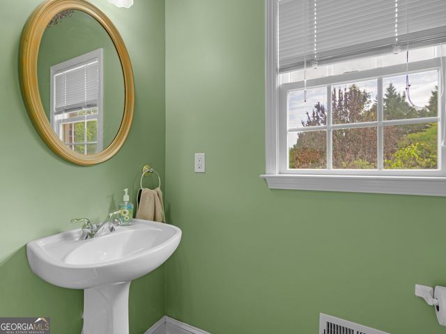 1302 Chester Place, Mcdonough, GA 30252