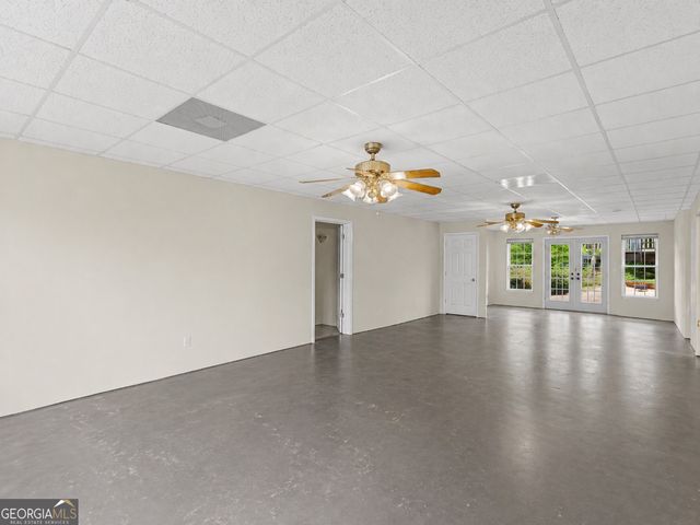 1302 Chester Place, Mcdonough, GA 30252