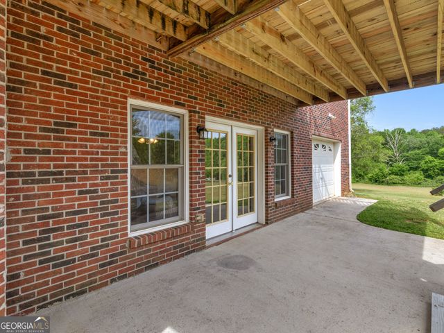 1302 Chester Place, Mcdonough, GA 30252