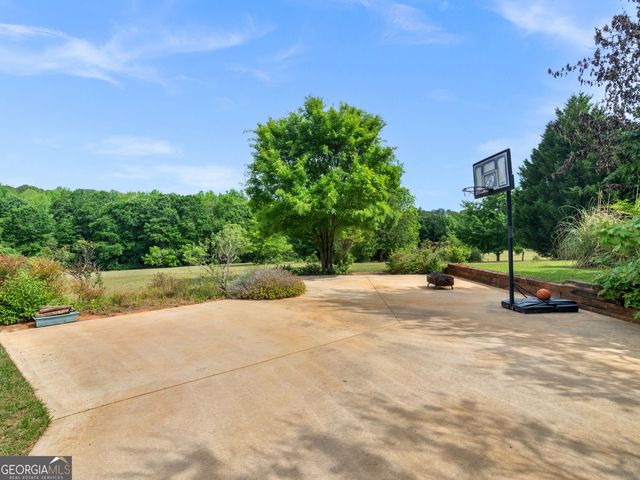 1302 Chester Place, Mcdonough, GA 30252