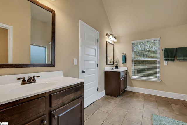 14 River Valley Lane, Greenville, SC 29605