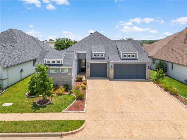 2721 River Path Court, Burleson, TX 76028