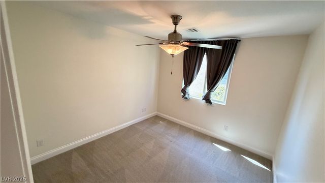 8118 Pinecrest Falls Street, Las Vegas, NV 89113