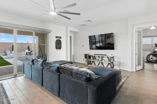8435 S 22ND Drive, Phoenix, AZ 85041