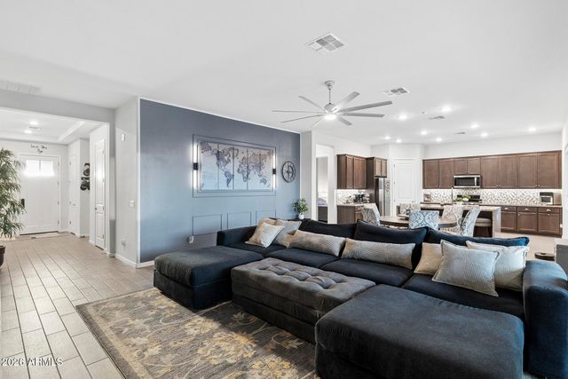 8435 S 22ND Drive, Phoenix, AZ 85041
