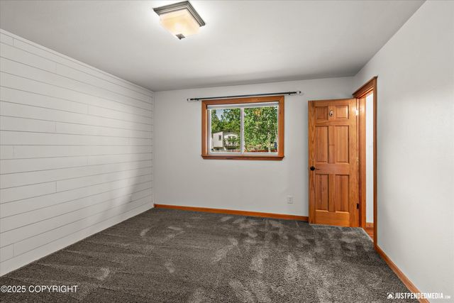 9819 Chatham Circle, Eagle River, AK 99577