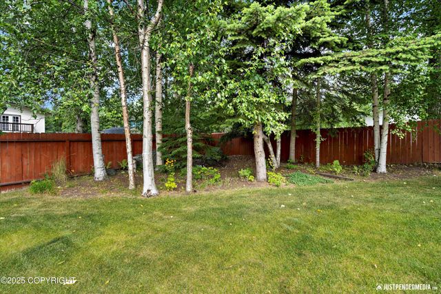 9819 Chatham Circle, Eagle River, AK 99577