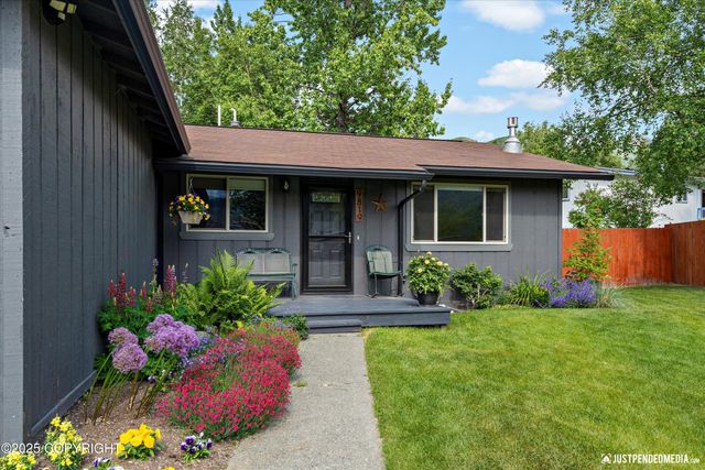 9819 Chatham Circle, Eagle River, AK 99577