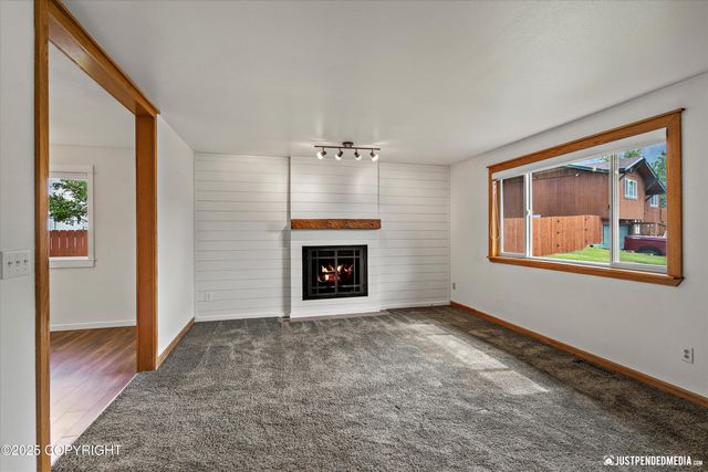 9819 Chatham Circle, Eagle River, AK 99577