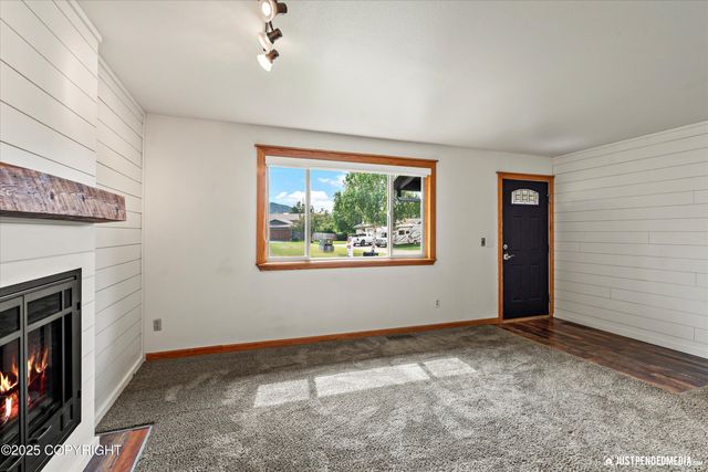 9819 Chatham Circle, Eagle River, AK 99577