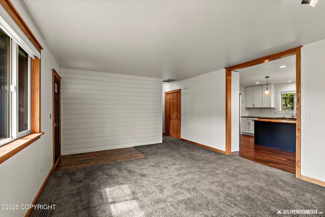 9819 Chatham Circle, Eagle River, AK 99577