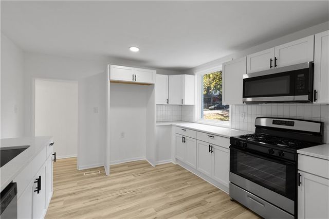 3242 Roberts Street, Kansas City, MO 64124