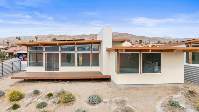 68035 Calle Cerrito, Desert Hot Springs, CA 92240