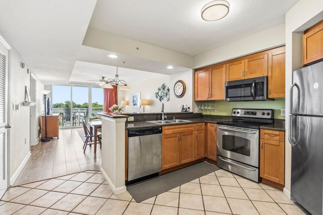 2100 Sea Mountain Hwy Unit 600, North Myrtle Beach, SC 29582