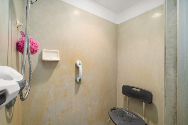 5740 WOLF LAKE ROAD, Sebring, FL 33875