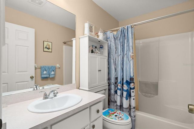 5740 WOLF LAKE ROAD, Sebring, FL 33875