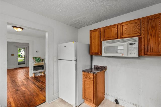 921 Gordon Street, High Point, NC 27260