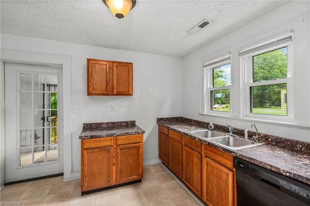 921 Gordon Street, High Point, NC 27260