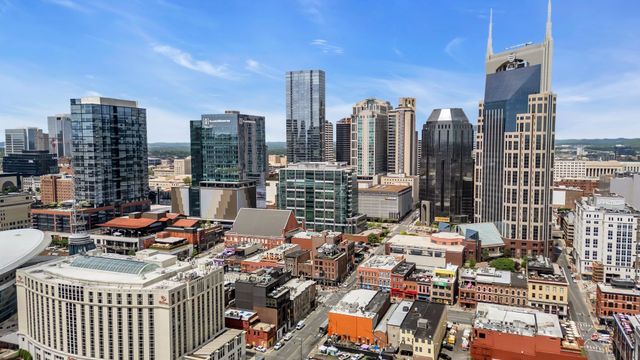 301 Demonbreun St Unit 1716, Nashville, TN 37201
