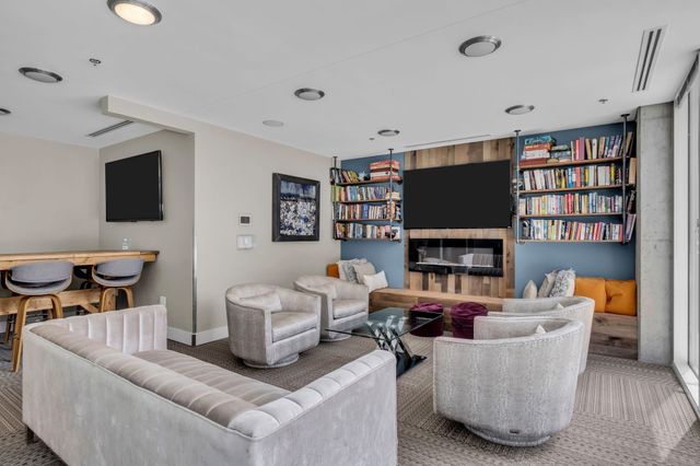301 Demonbreun St Unit 1716, Nashville, TN 37201