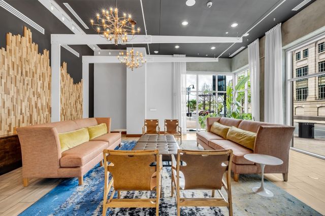 301 Demonbreun St Unit 1716, Nashville, TN 37201