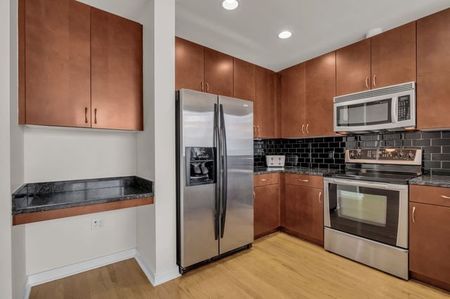 301 Demonbreun St Unit 1716, Nashville, TN 37201