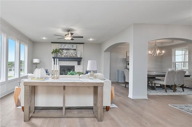 6001 Arapahoe Street, Shawnee, KS 66226
