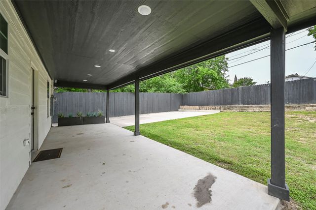 2109 Gould Avenue, Fort Worth, TX 76164
