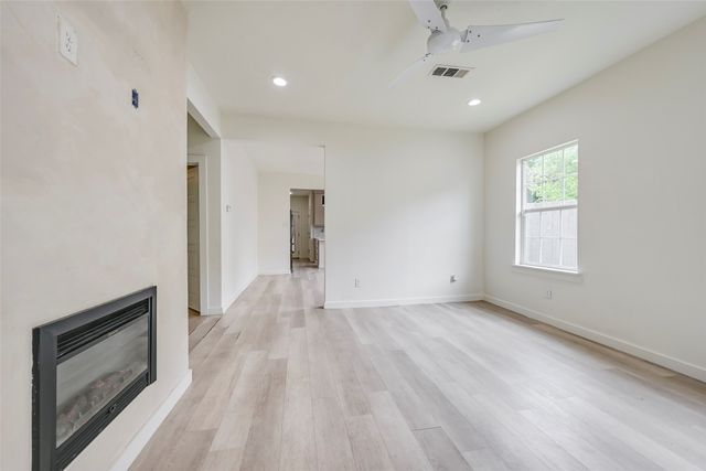 2109 Gould Avenue, Fort Worth, TX 76164