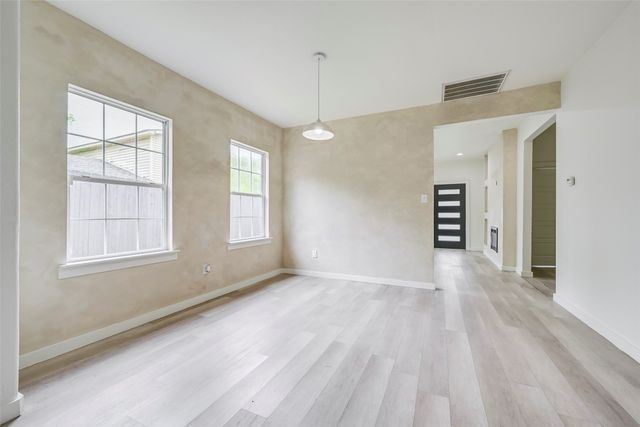 2109 Gould Avenue, Fort Worth, TX 76164
