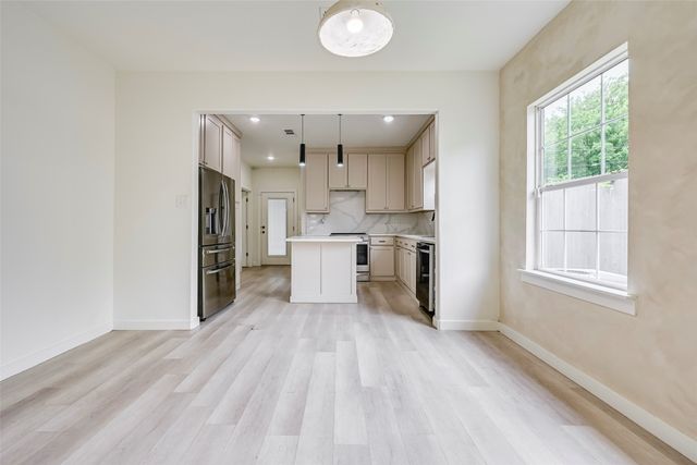 2109 Gould Avenue, Fort Worth, TX 76164