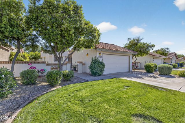 2329 W IRONWOOD Drive, Chandler, AZ 85224