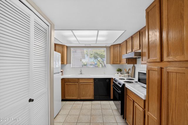 2329 W IRONWOOD Drive, Chandler, AZ 85224