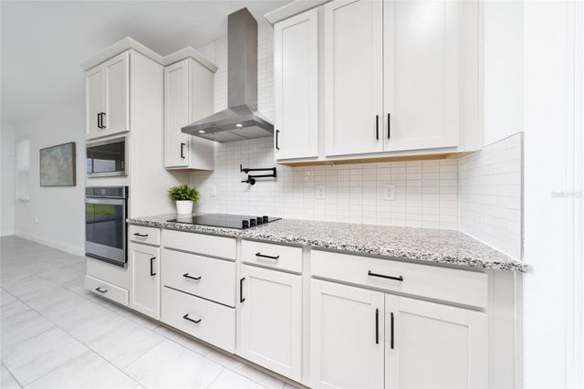 2591 SEAGIRT WAY, Clermont, FL 34711