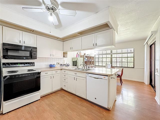 7792 FAIRWAY WOODS DRIVE 1206, Sarasota, FL 34238