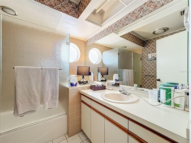 7792 FAIRWAY WOODS DRIVE 1206, Sarasota, FL 34238